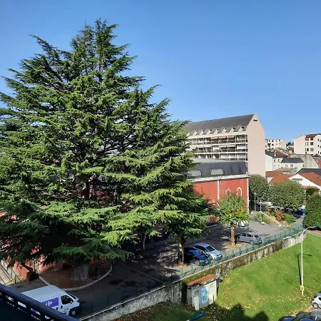 Apartment T3 Entierement Renove - 5 Couchages