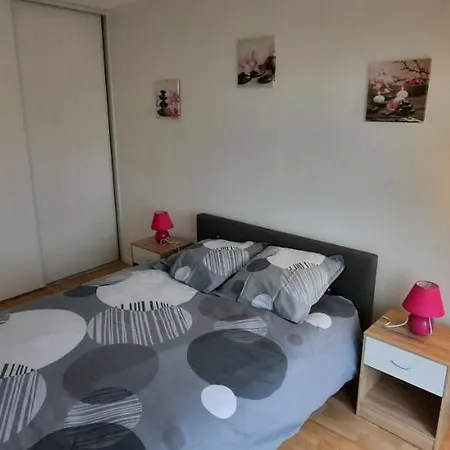 Apartment T3 Entierement Renove - 5 Couchages